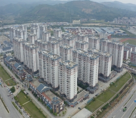 百色市右江區(qū)老鄉家園—迎龍易地扶貧搬遷安置小鎮